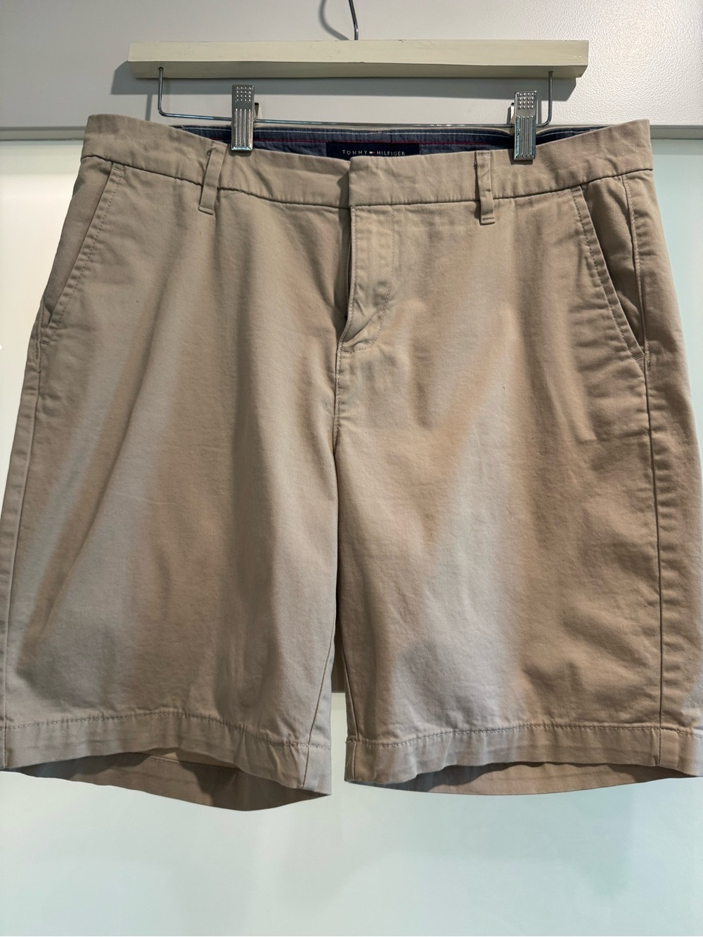 Tommy Hilfiger Women’s Classic Khaki Shorts